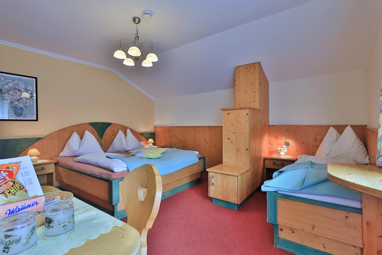 Hotel Garni Zerza Tropolach Exterior photo